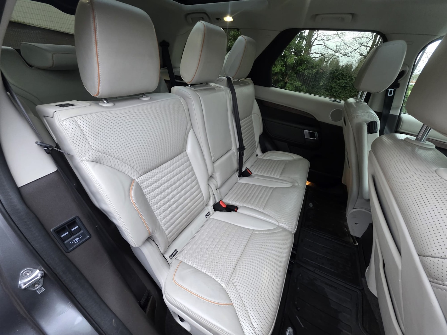 Used Land Rover Discovery 2017 for sale - 77432550: Photo 35