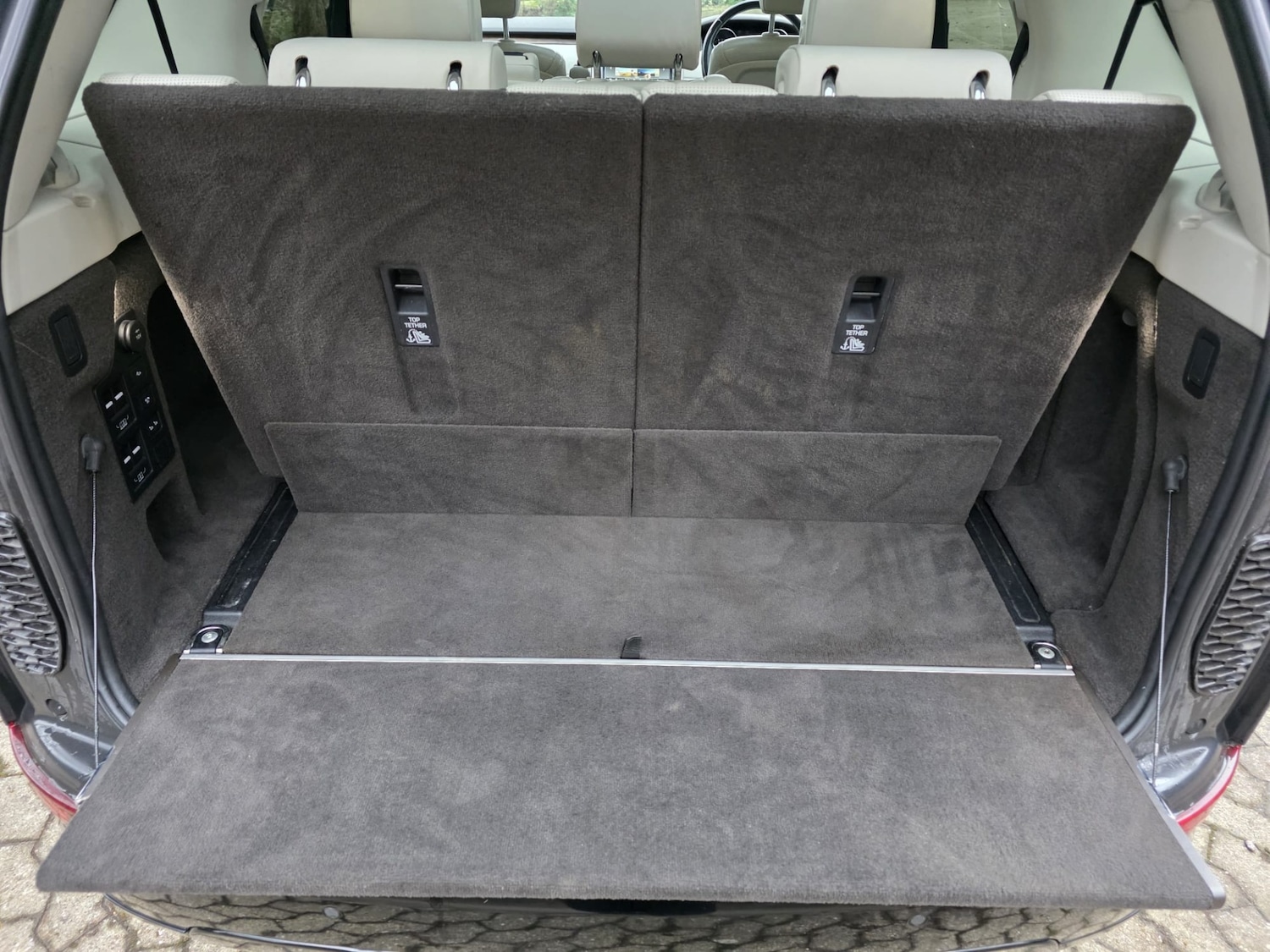 Used Land Rover Discovery 2017 for sale - 77432550: Photo 38