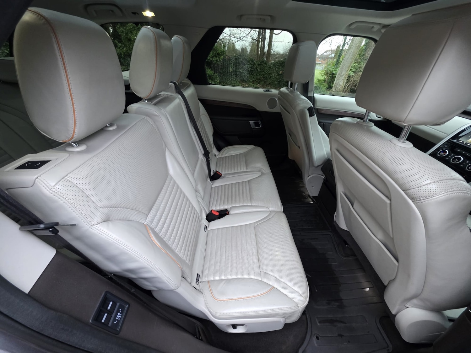 Used Land Rover Discovery 2017 for sale - 77432550: Photo 55