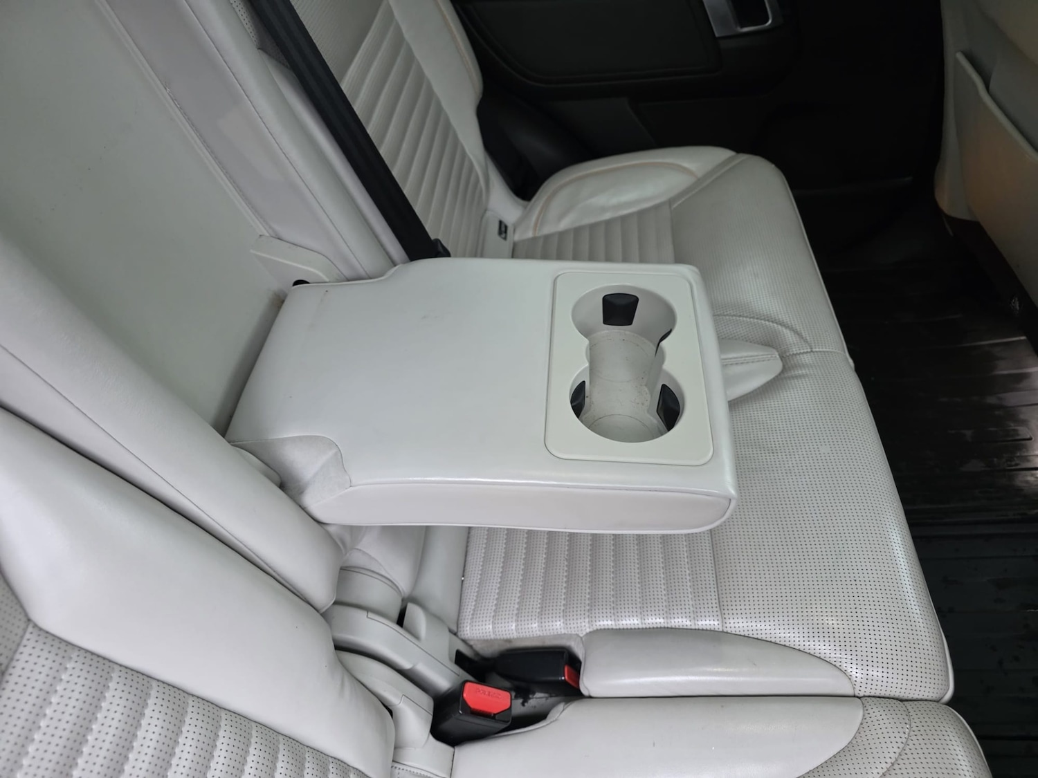 Used Land Rover Discovery 2017 for sale - 77432550: Photo 56