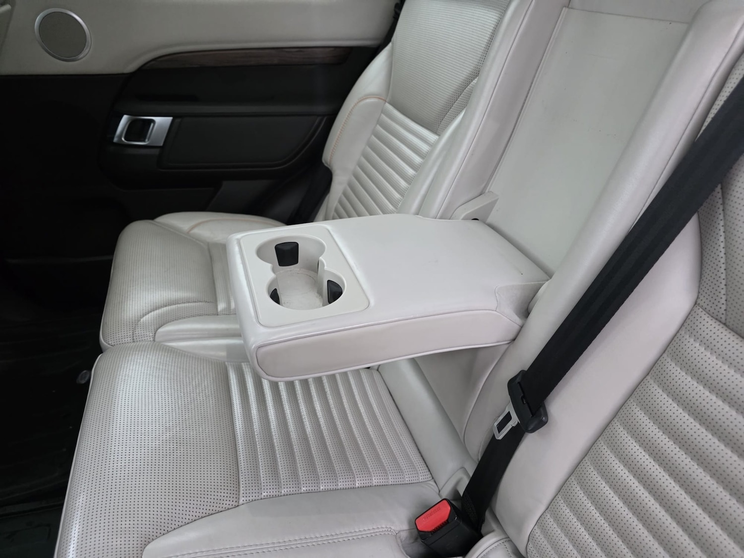 Used Land Rover Discovery 2017 for sale - 77432550: Photo 60