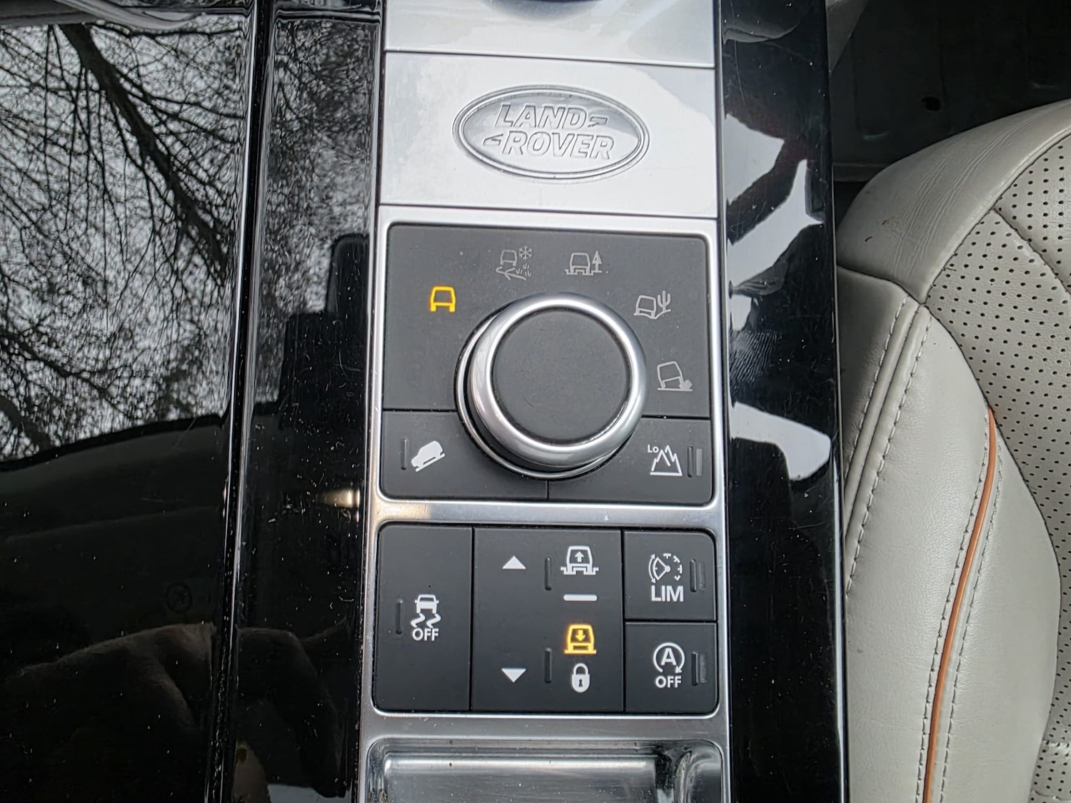 Used Land Rover Discovery 2017 for sale - 77432550: Photo 64