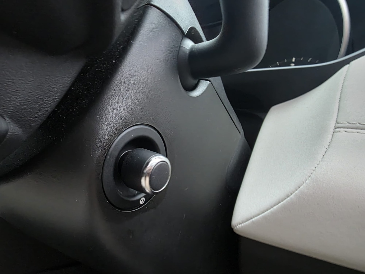 Used Land Rover Discovery 2017 for sale - 77432550: Photo 78