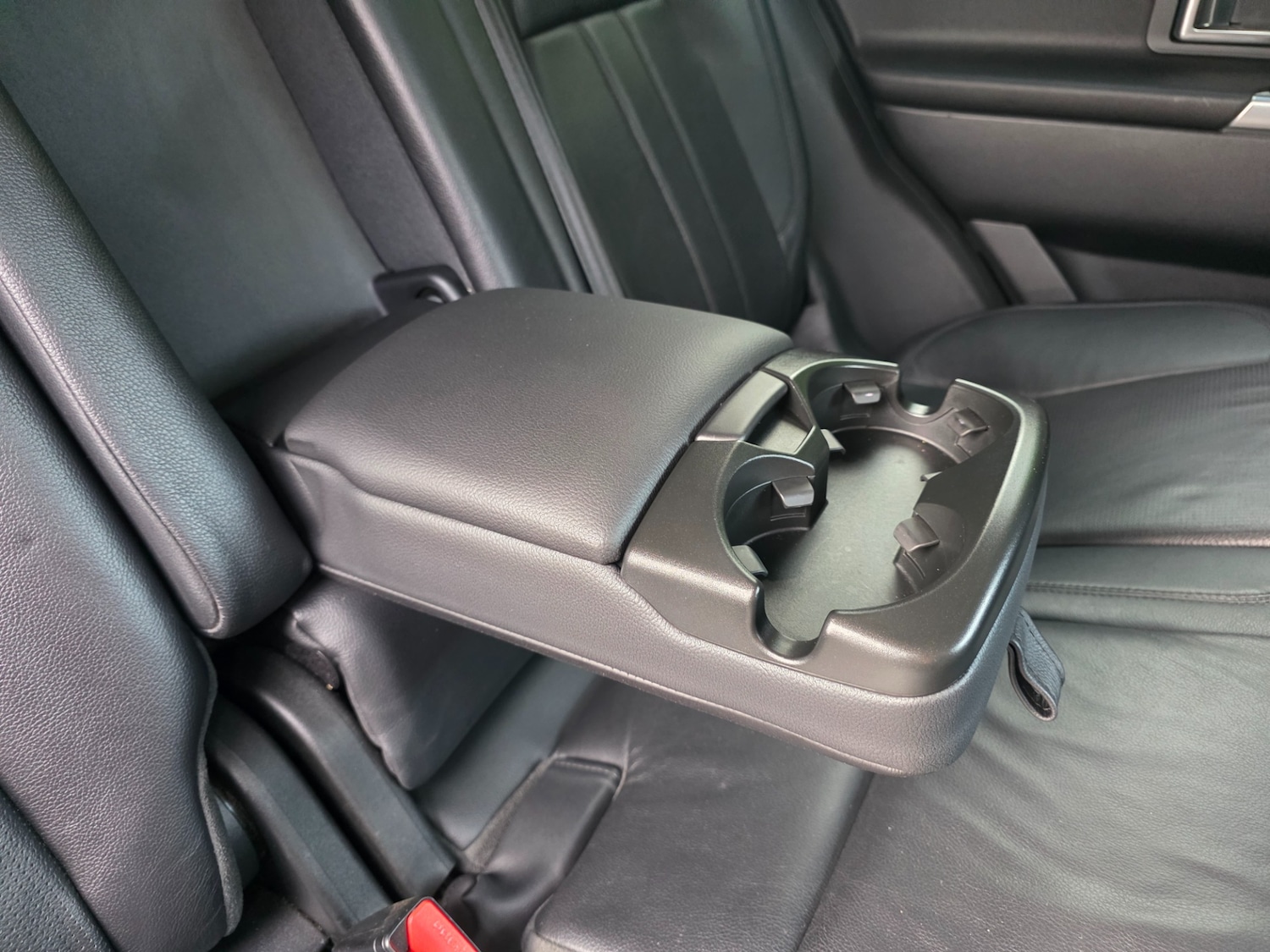 Used Land Rover Discovery Sport 2017 for sale - 76319225: Photo 14