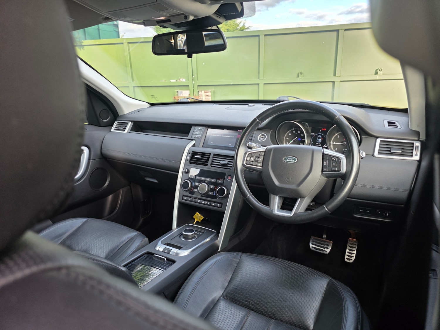 Used Land Rover Discovery Sport 2017 for sale - 76319225: Photo 25