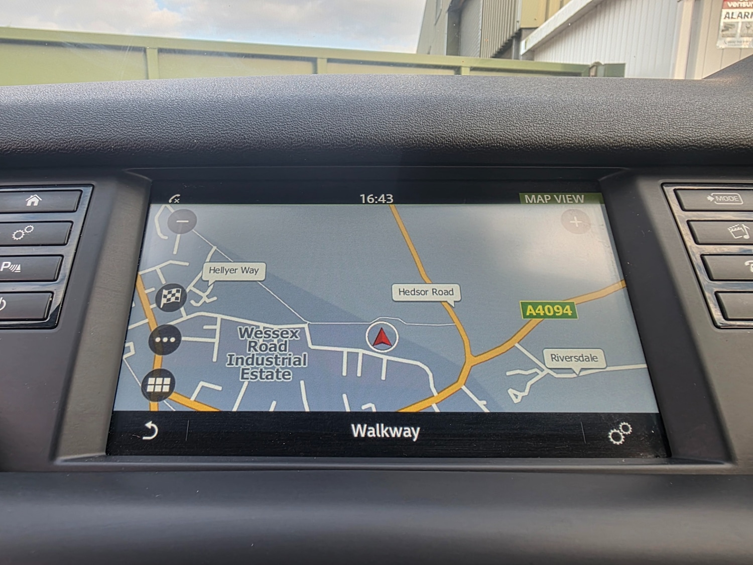 Used Land Rover Discovery Sport 2017 for sale - 76319225: Photo 39