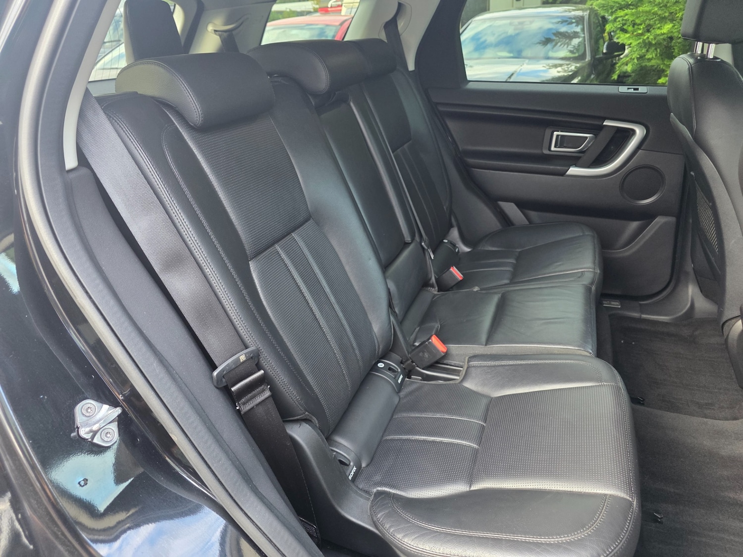 Used Land Rover Discovery Sport 2017 for sale - 76319225: Photo 9