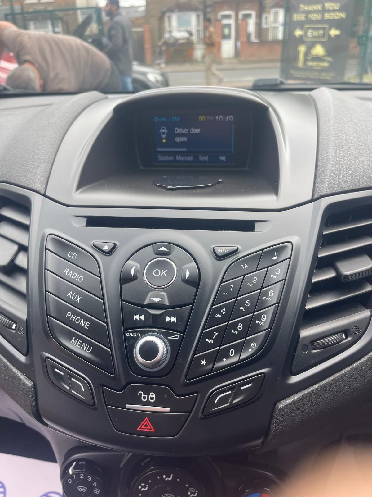 Used Ford Fiesta 2016 for sale - 76931129: Photo 10