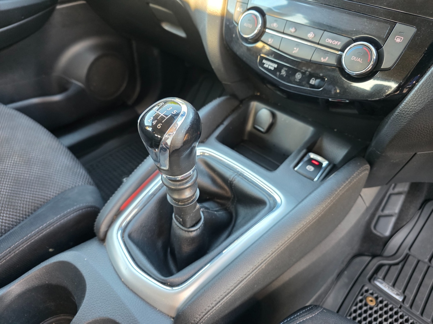 Used Nissan Qashqai 2014 for sale - 76412223: Photo 19