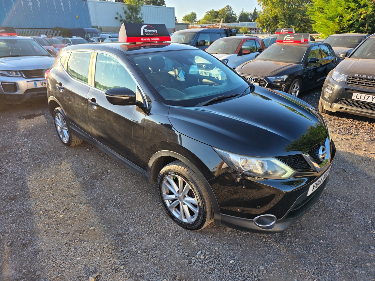 Used Nissan Qashqai 2014 for sale - 76412223: Photo 2