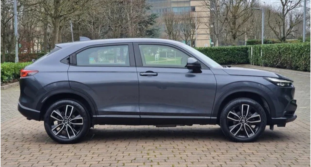 Used Honda HR-V 2023 for sale - 77682277: Photo 2