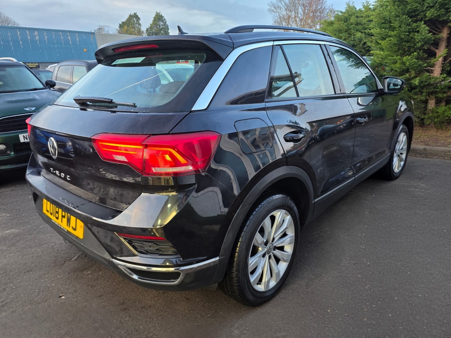Used Volkswagen T-Roc 2018 for sale - 76935442: Photo 8