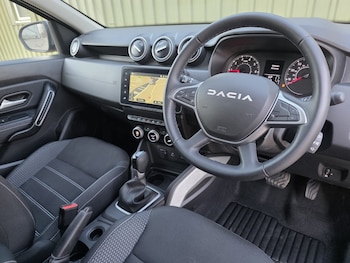Used Dacia Duster 2024 for sale - 79105266: Photo