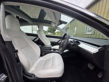 Used Tesla Model 3 2020 for sale - 79057714: Photo