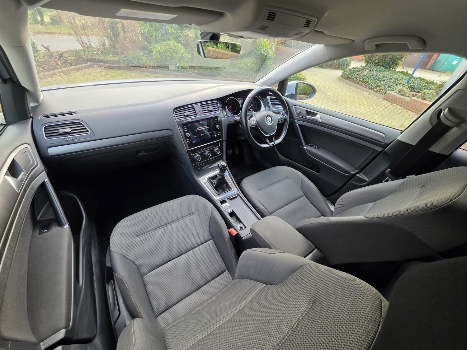 Used Volkswagen Golf 2018 for sale - 77055934: Photo 19