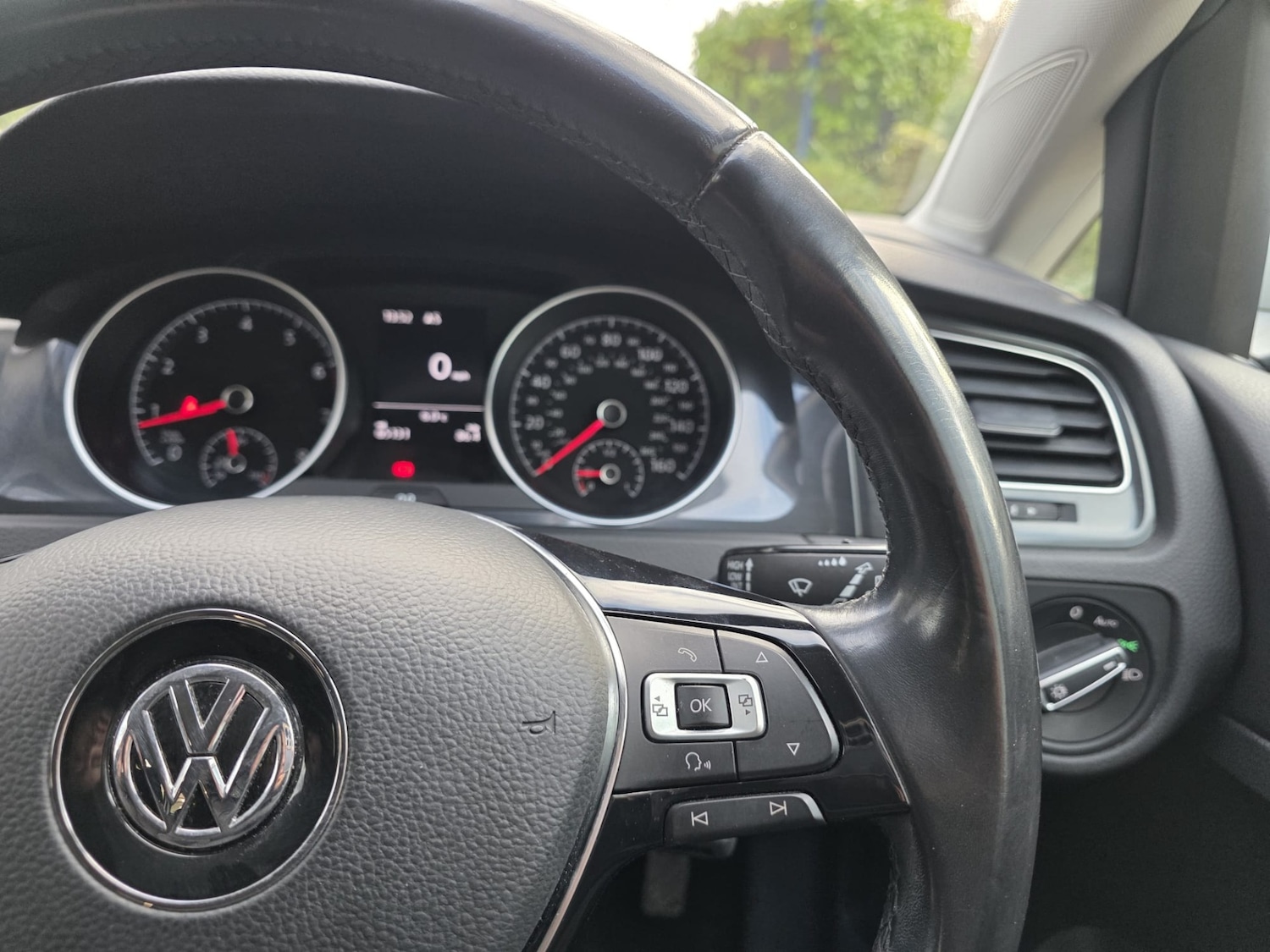 Used Volkswagen Golf 2018 for sale - 77055934: Photo 23