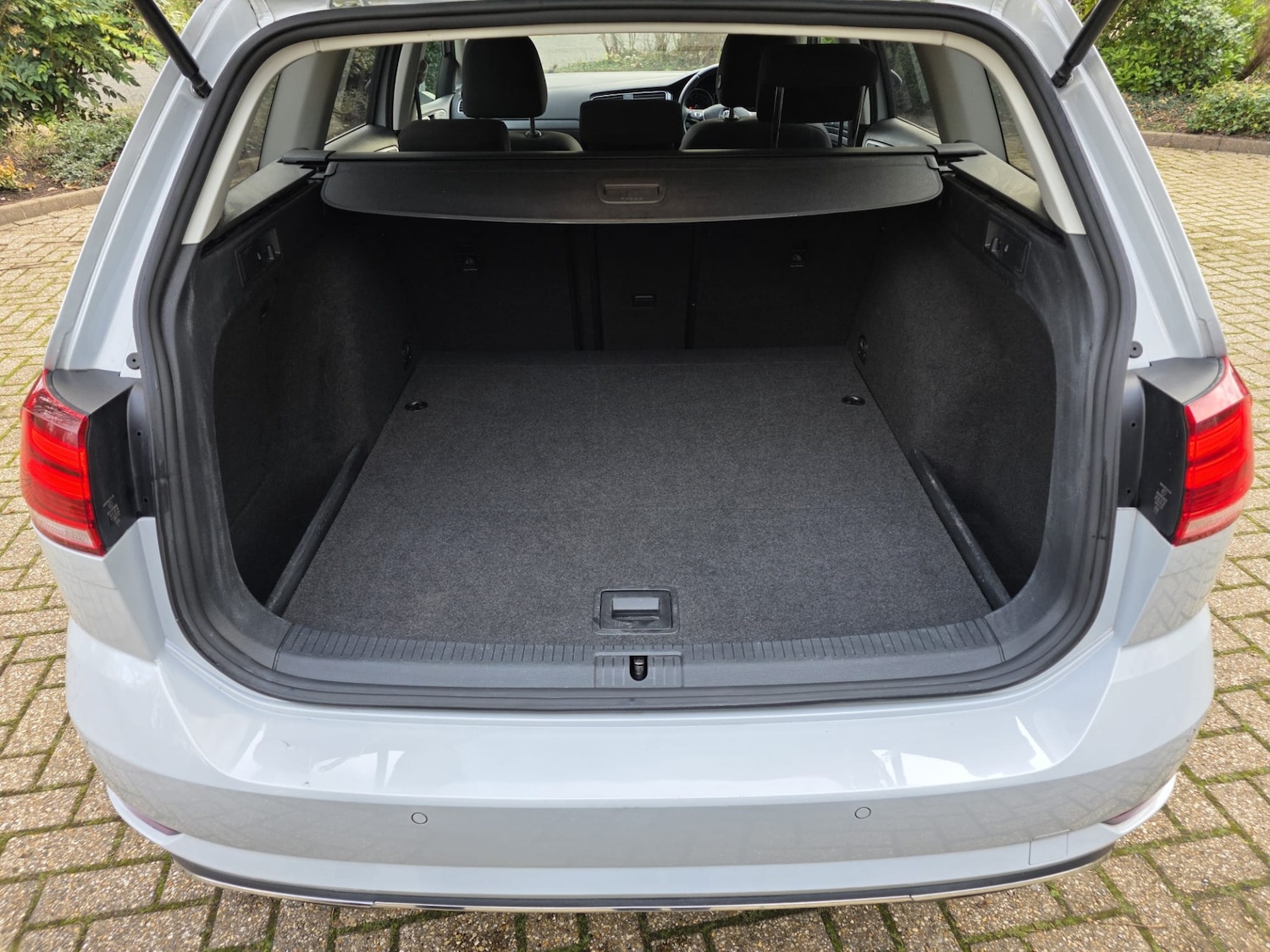 Used Volkswagen Golf 2018 for sale - 77055934: Photo 32