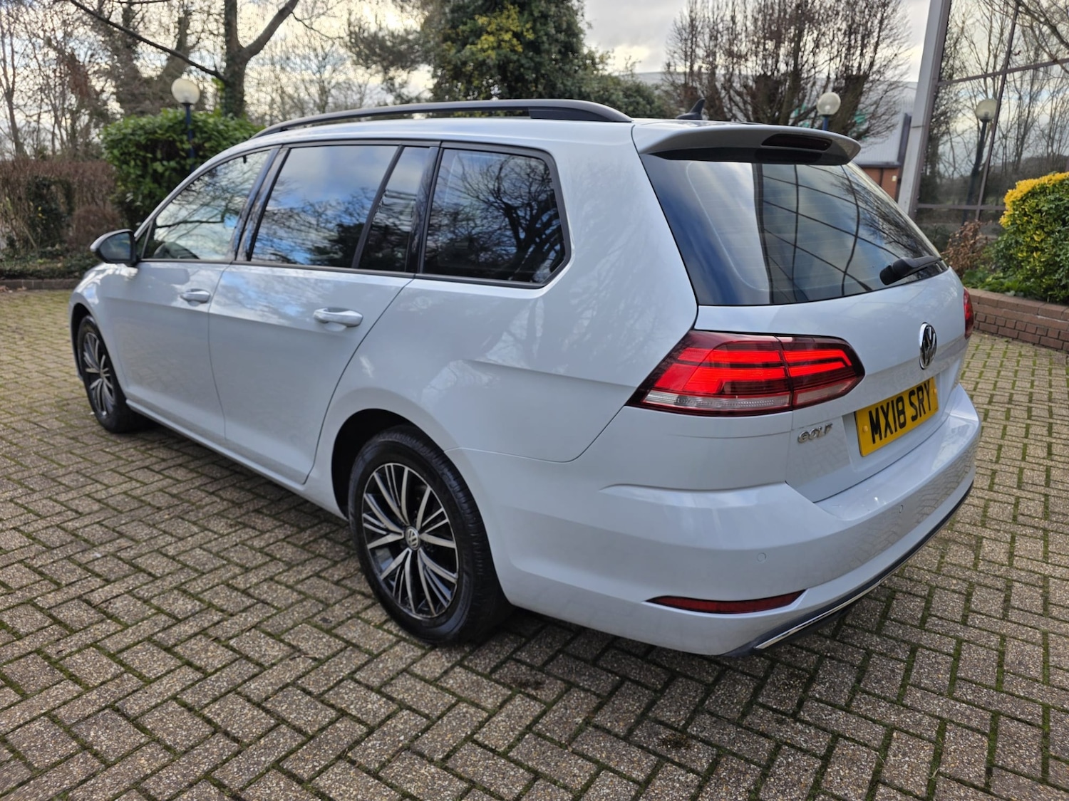 Used Volkswagen Golf 2018 for sale - 77055934: Photo 5