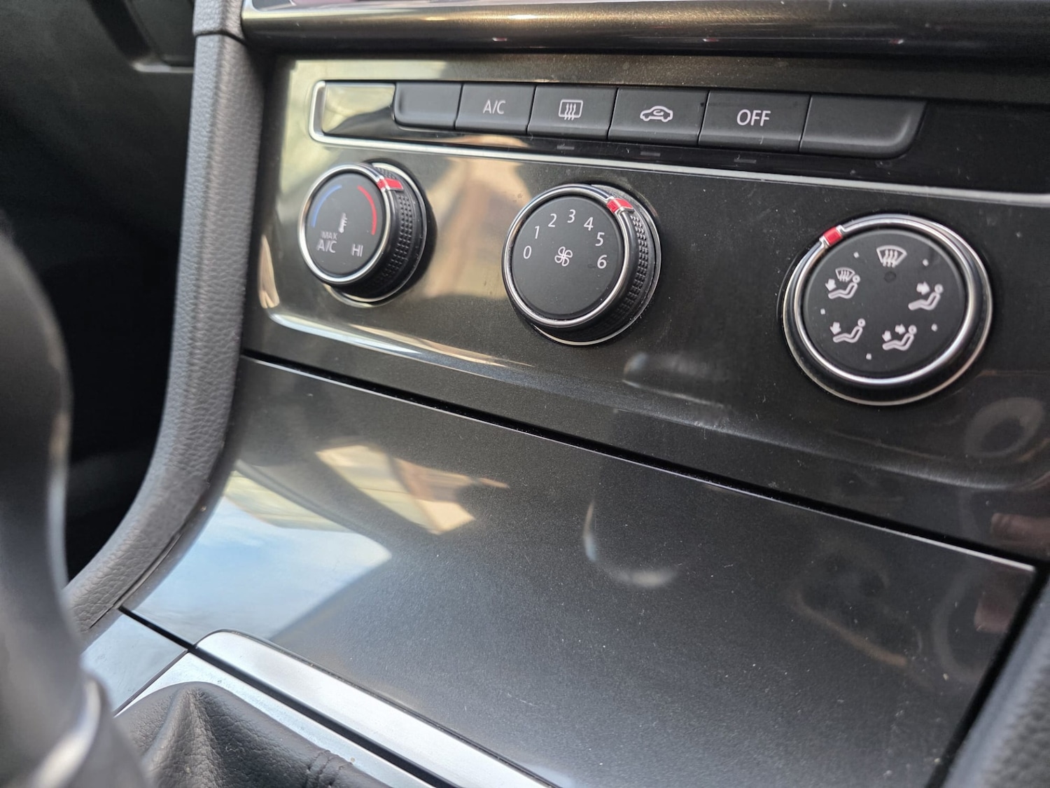 Used Volkswagen Golf 2018 for sale - 77055934: Photo 6