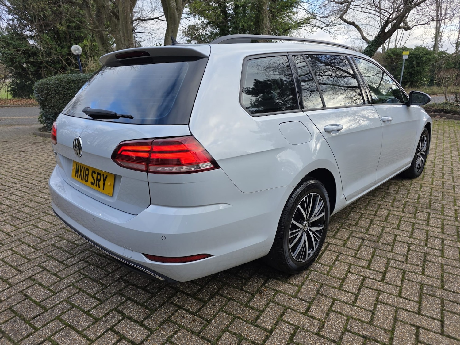 Used Volkswagen Golf 2018 for sale - 77055934: Photo 9