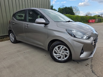 Used Hyundai i10 2020 for sale - 78107002: Photo