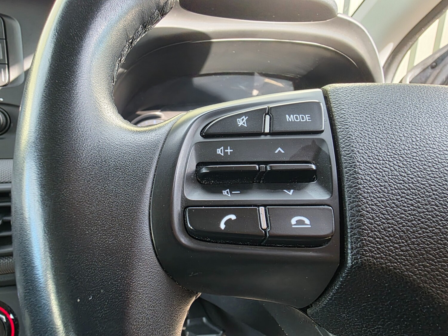 Used Hyundai i10 2020 for sale - 78107002: Photo 28