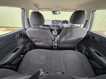 Used Hyundai i10 2020 for sale - 78107002: Photo