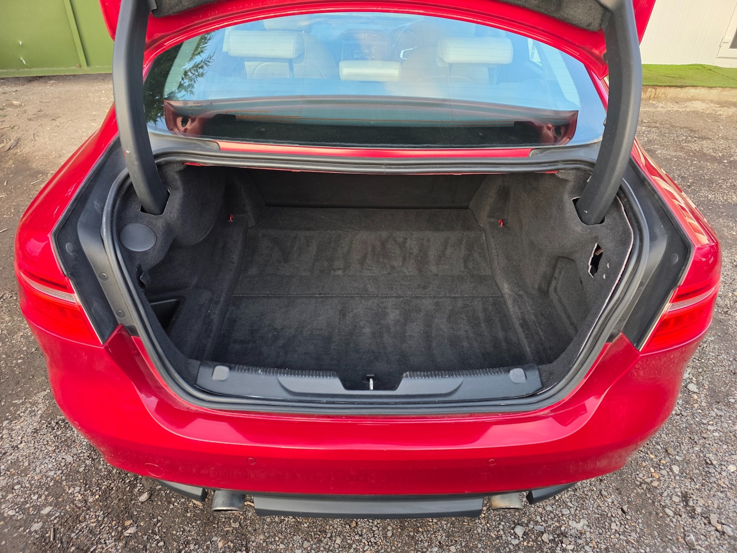 Used Jaguar XE 2018 for sale - 76402943: Photo 11