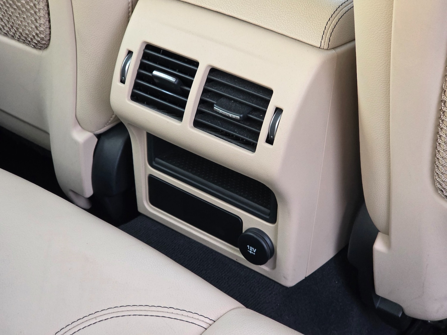 Used Jaguar XE 2018 for sale - 76402943: Photo 12