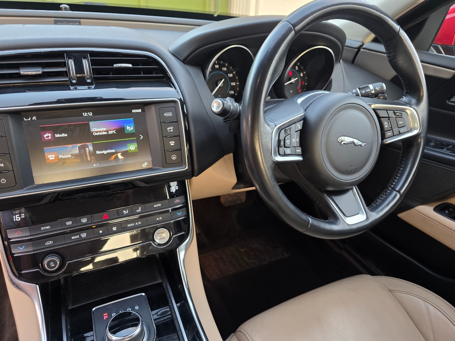 Used Jaguar XE 2018 for sale - 76402943: Photo 20