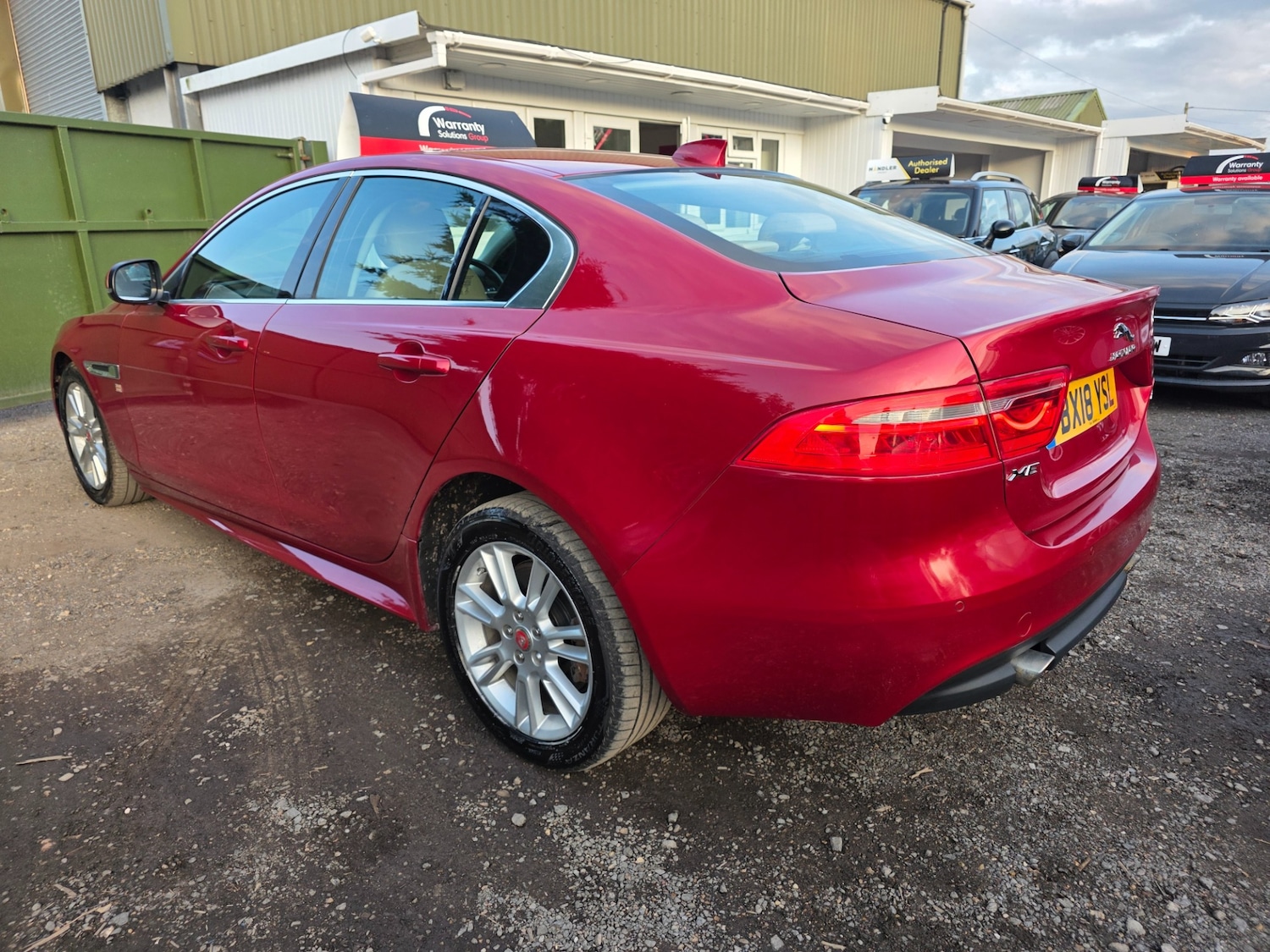 Used Jaguar XE 2018 for sale - 76402943: Photo 5