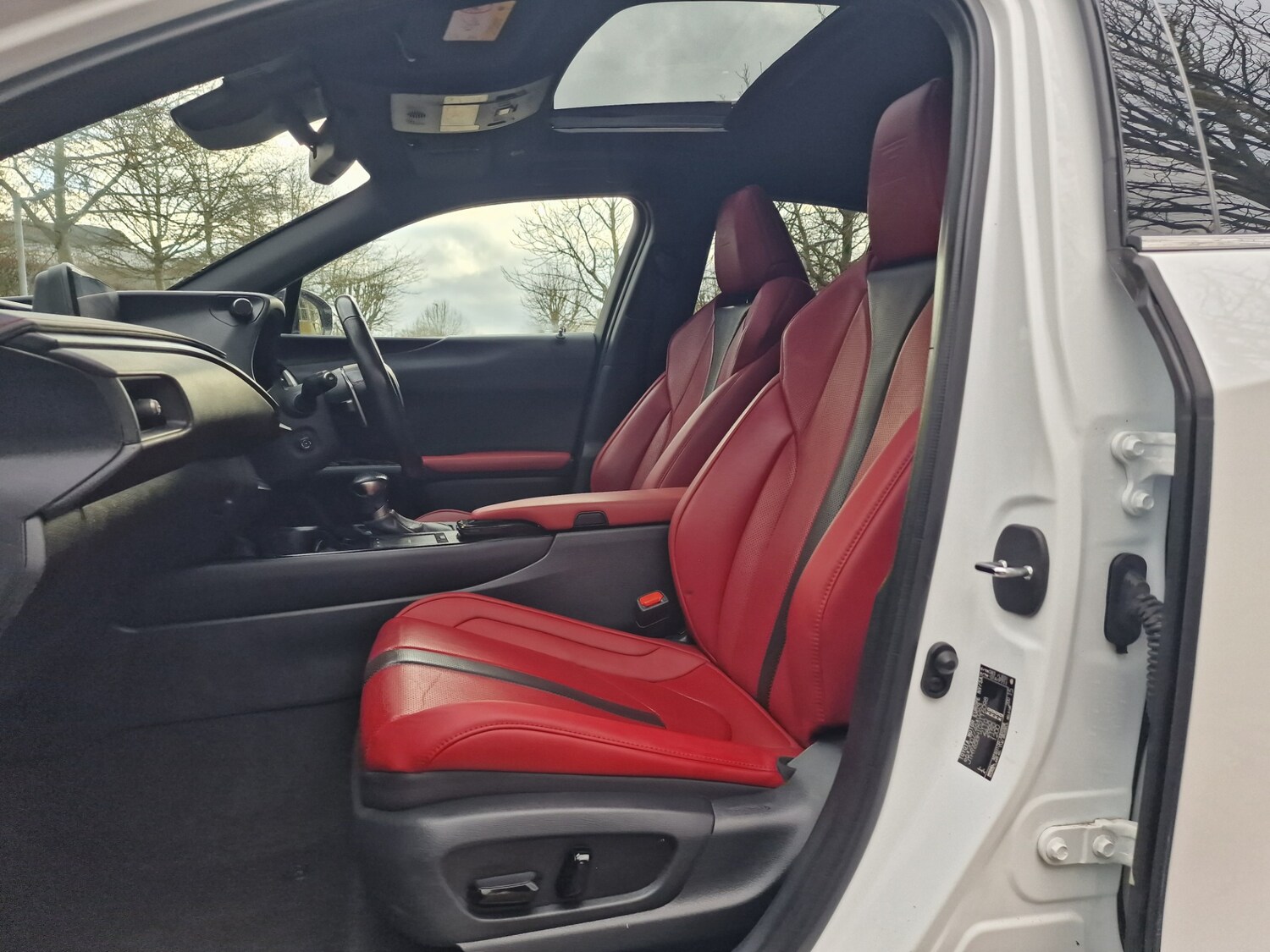 Used Lexus UX 2022 for sale - 77398712: Photo 56