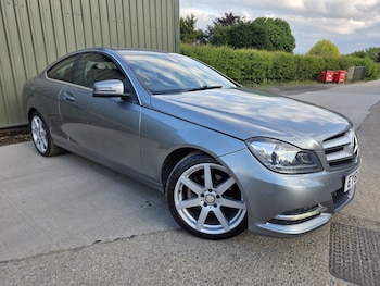 Used Mercedes-Benz C Class 2015 for sale - 78600062: Photo