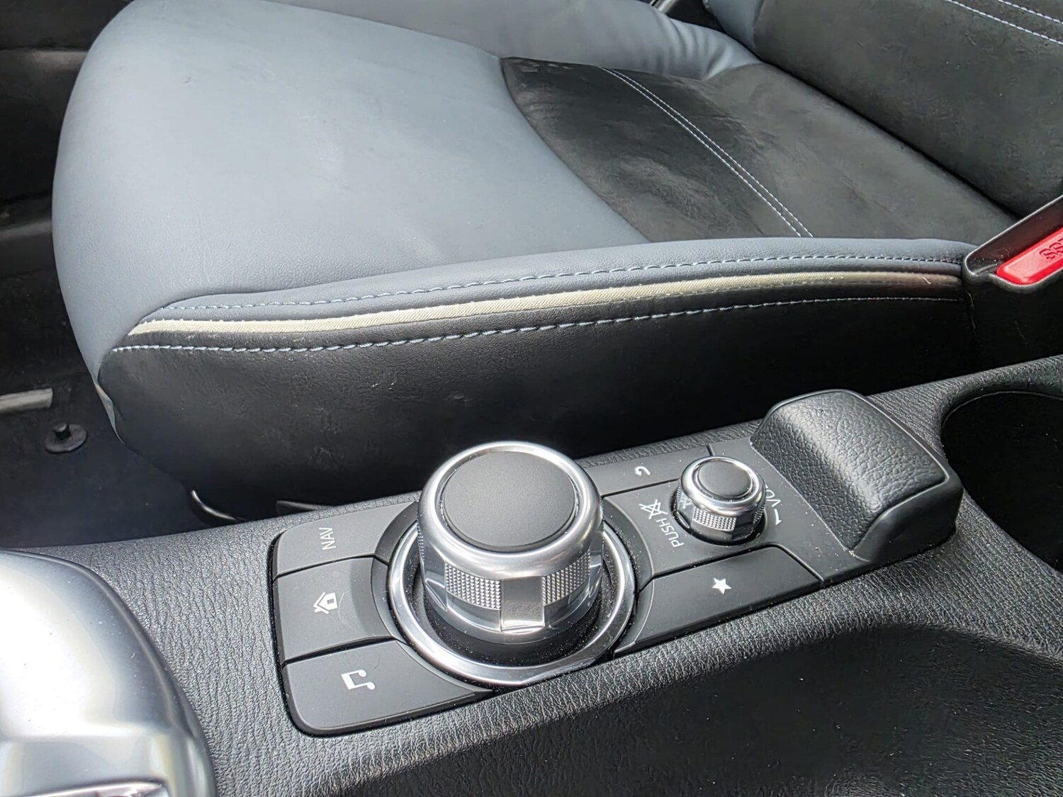 Used Mazda Mazda2 2022 for sale - 77591079: Photo 39