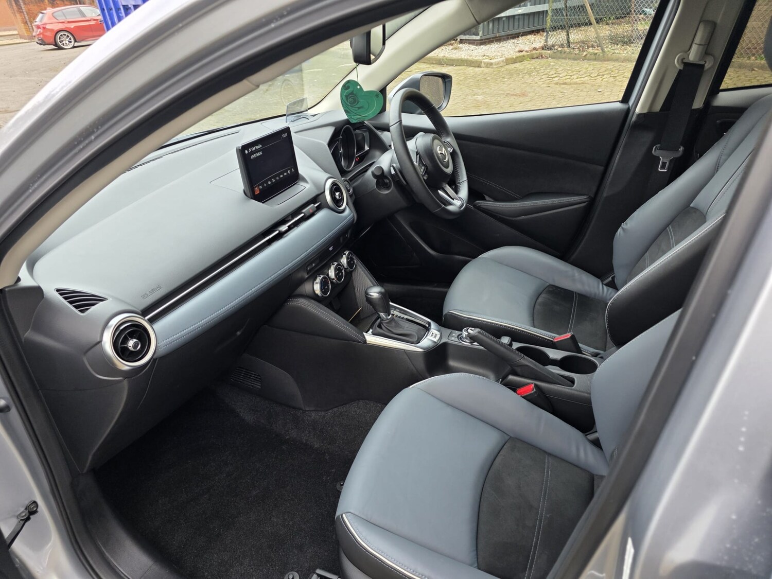 Used Mazda Mazda2 2022 for sale - 77591079: Photo 6