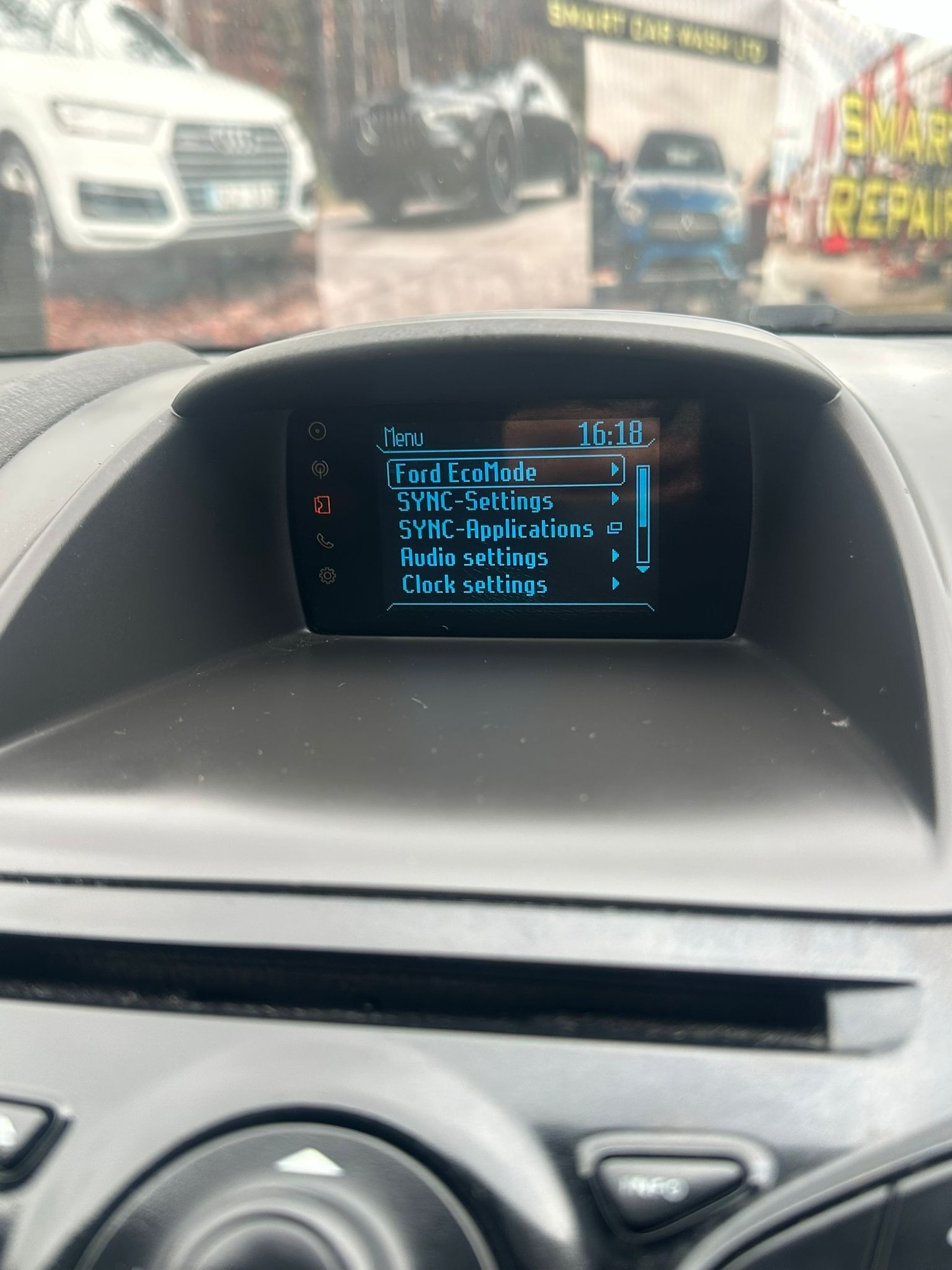 Used Ford Fiesta 2014 for sale - 76931120: Photo 11