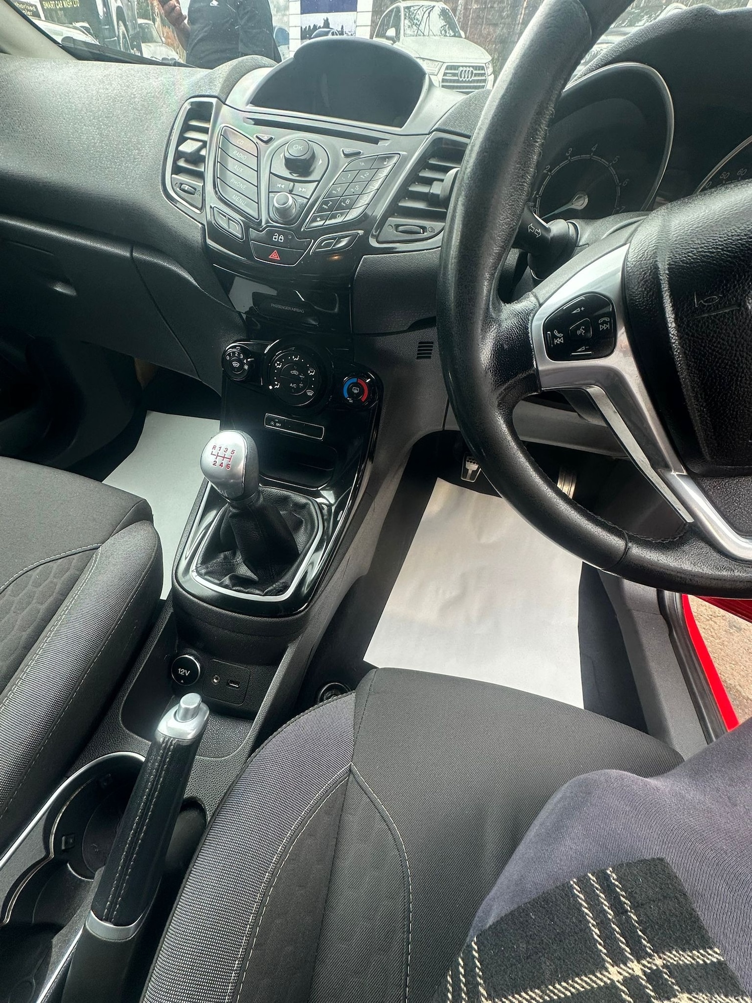 Used Ford Fiesta 2014 for sale - 76931120: Photo 12