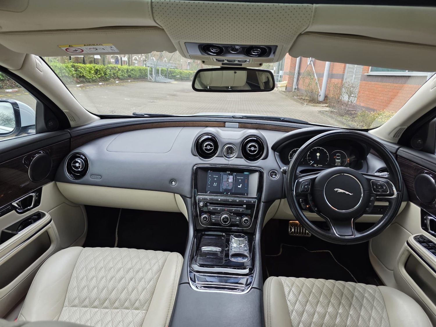 Used Jaguar XJ 2015 for sale - 77446422: Photo 5