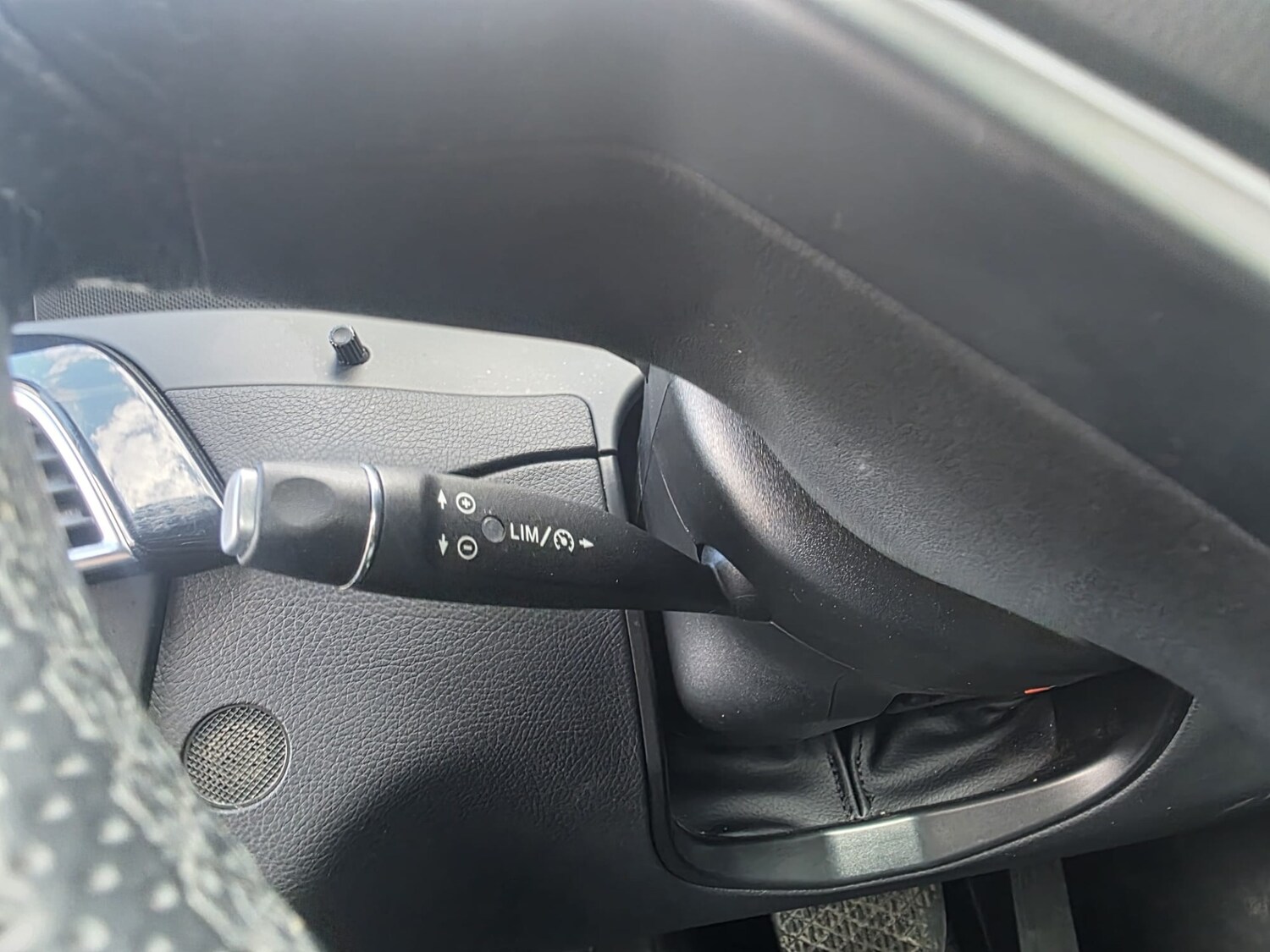 Used Mercedes-Benz C Class 2015 for sale - 78140529: Photo 34