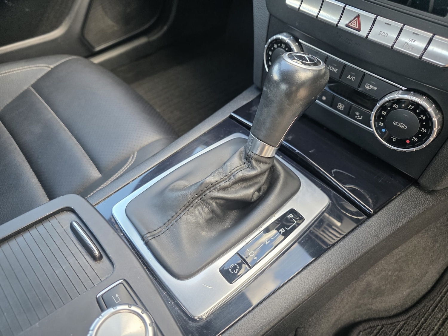 Used Mercedes-Benz C Class 2015 for sale - 78140529: Photo 6