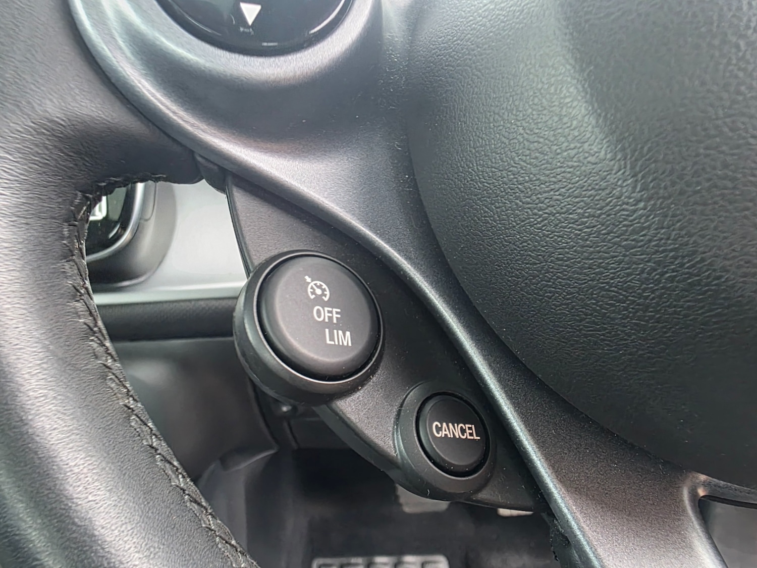 Used smart fortwo 2023 for sale - 76319357: Photo 19