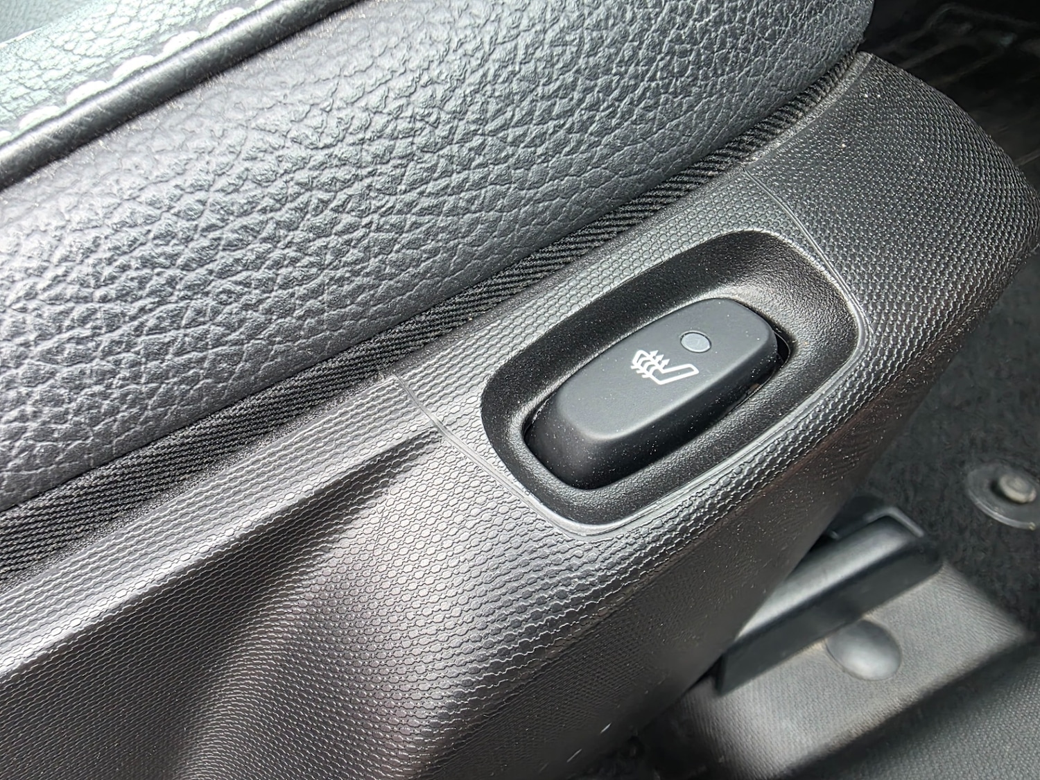 Used smart fortwo 2023 for sale - 76319357: Photo 24