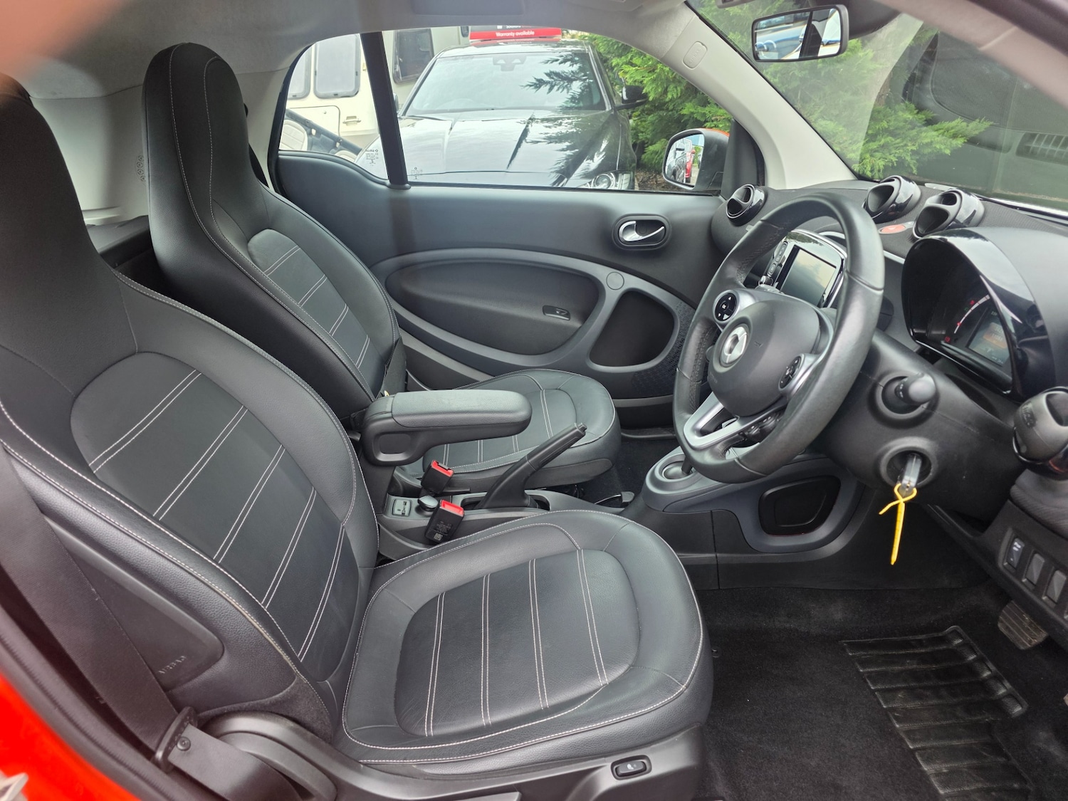Used smart fortwo 2023 for sale - 76319357: Photo 4