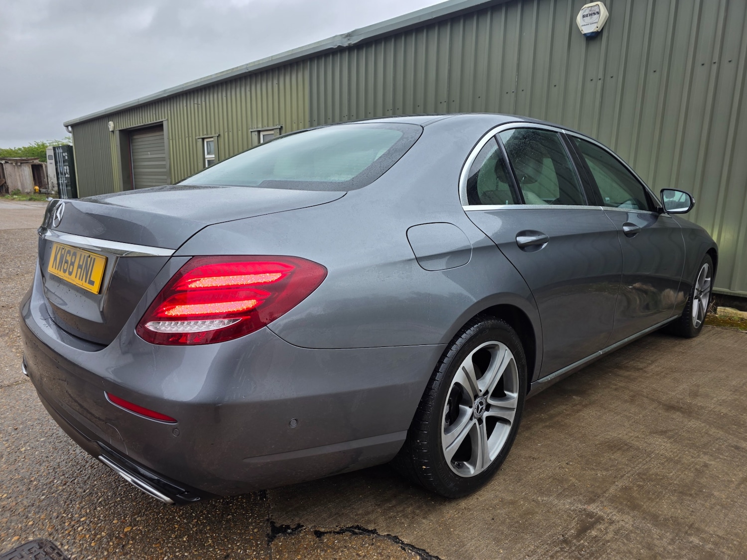 Used Mercedes-Benz E Class for sale - 78107045: Photo 3