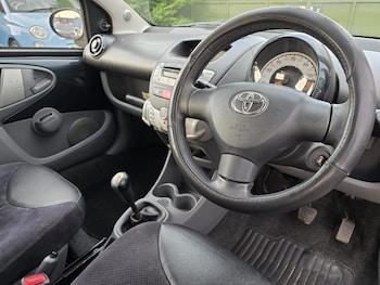 Used Toyota AYGO 2011 for sale - 75157655: Photo
