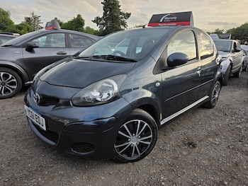Used Toyota AYGO 2011 for sale - 75157655: Photo