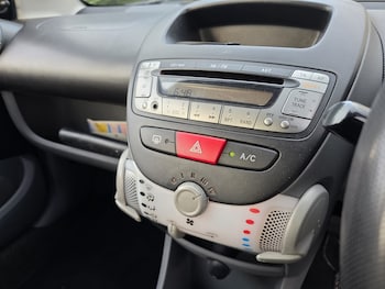 Used Toyota AYGO 2011 for sale - 75157655: Photo