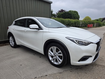 Used Infiniti Q30 2017 for sale - 78553953: Photo