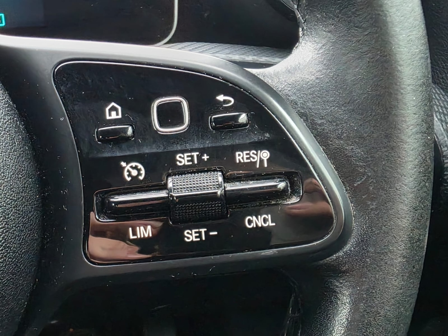 Used Mercedes-Benz A-Class 2019 for sale - 76750718: Photo 27