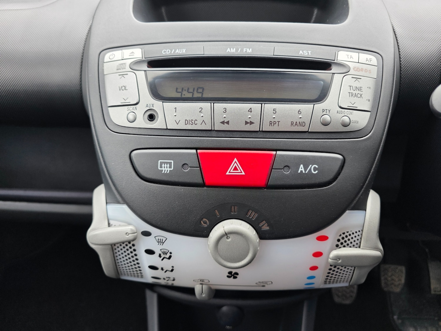 Used Citroen C1 2014 for sale - 76412271: Photo 37